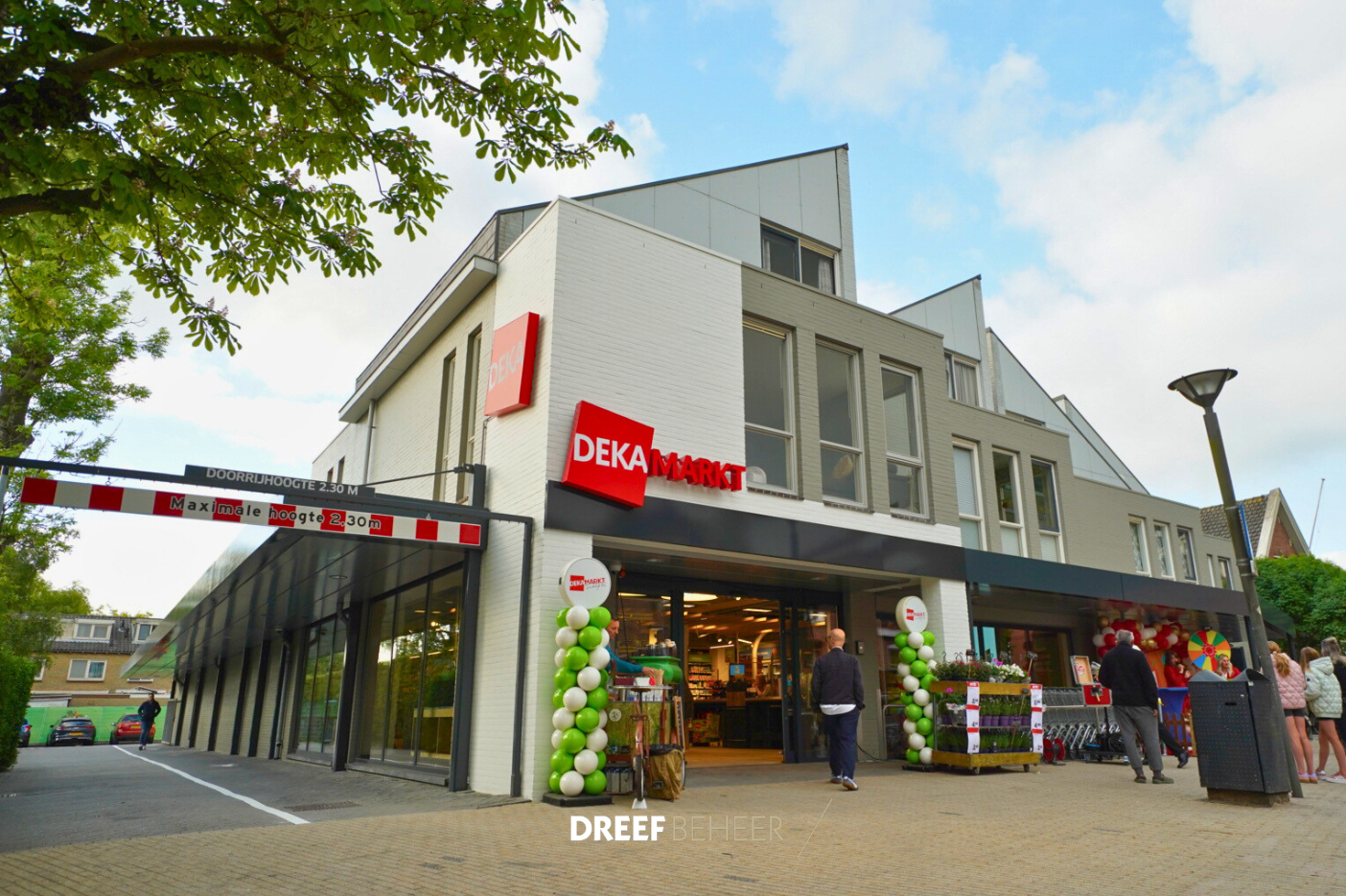 DekaMarkt opent nieuwe winkel aan Dorpsstraat 385-387 in Assendelft